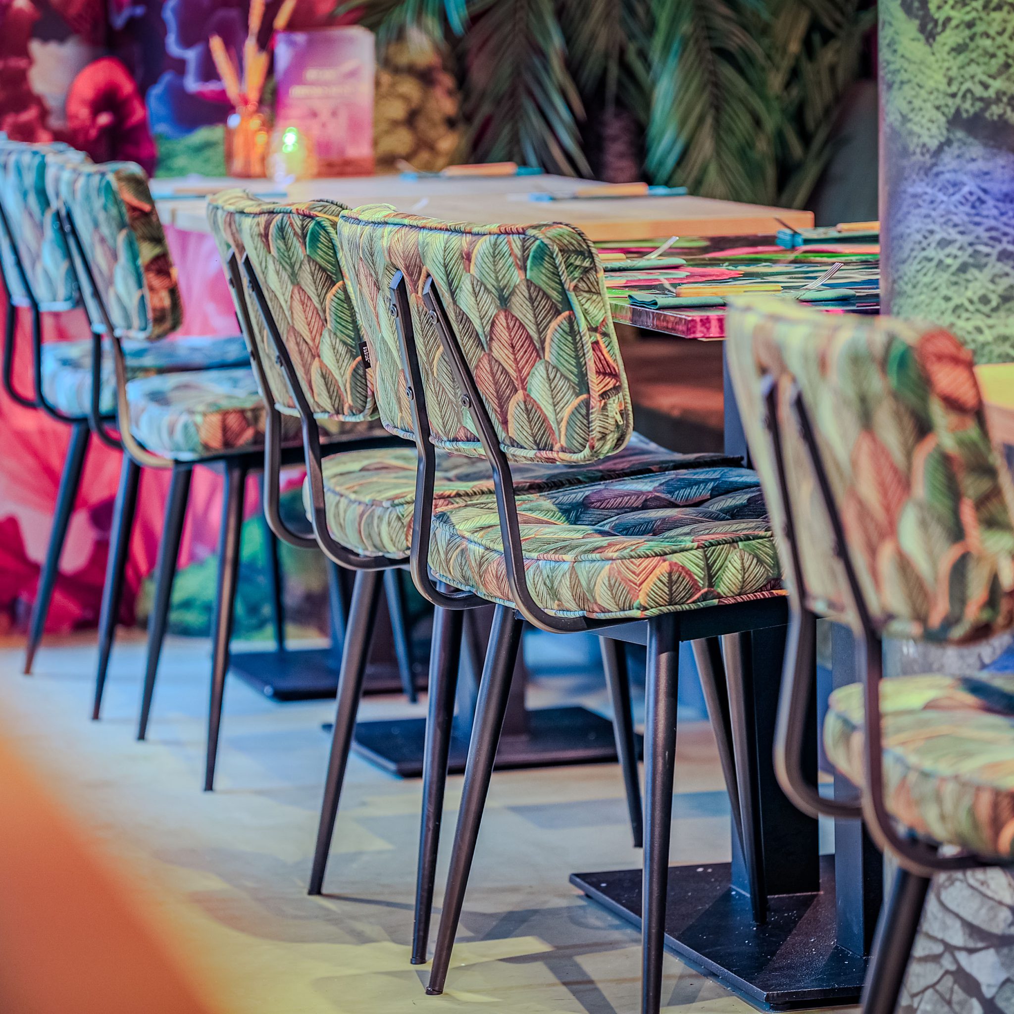 NILLY STOL ZELEN VZOREC