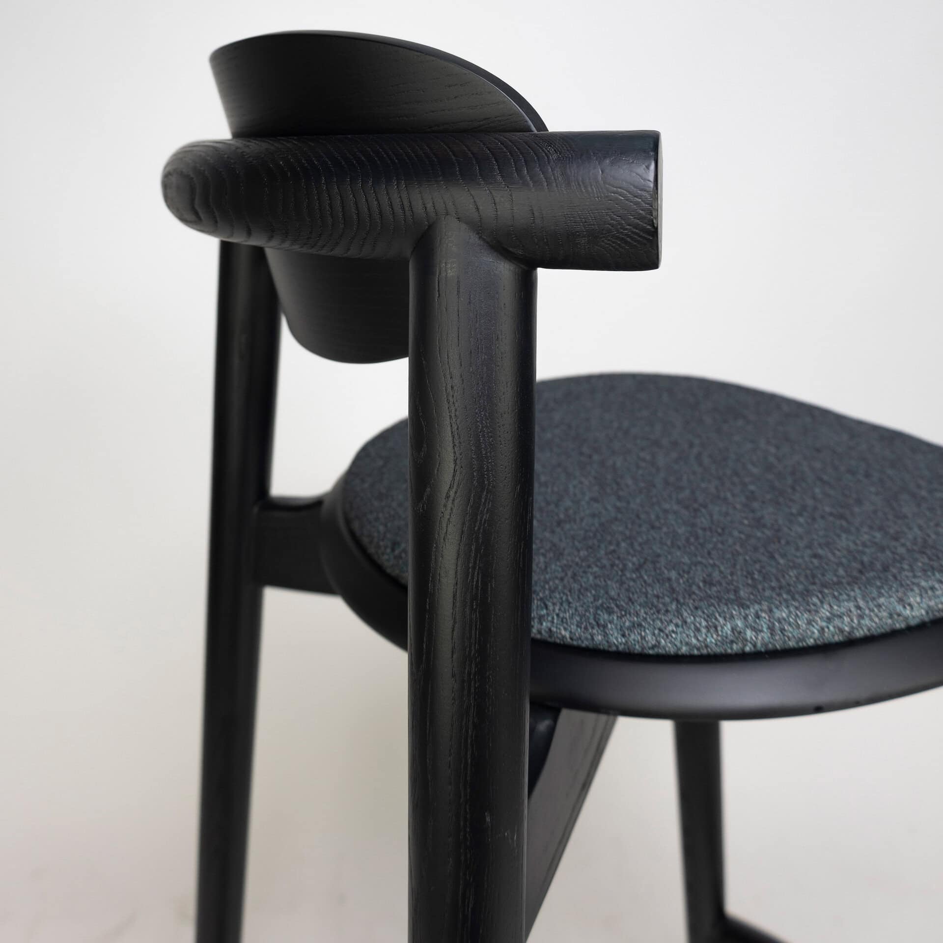 NORRY BARSTOOL BLACK ASH WOOD/BLACK GREEN