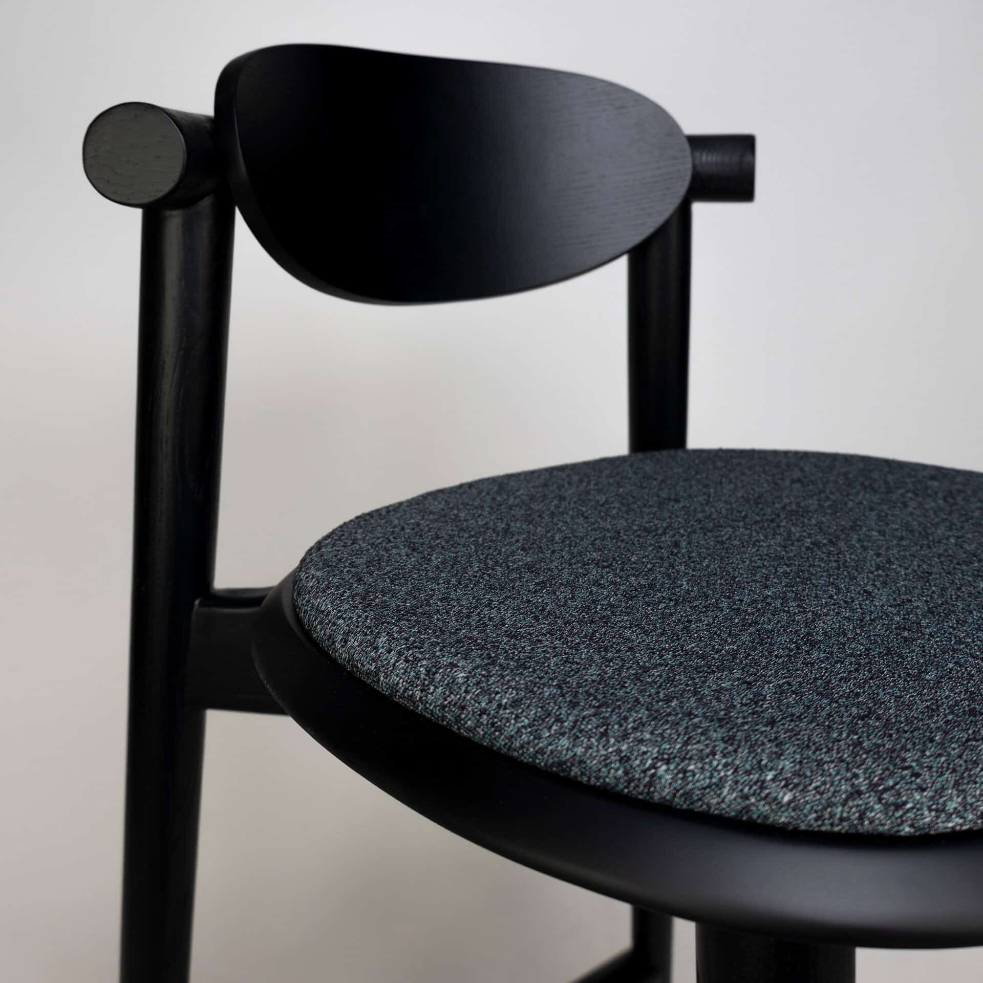 NORRY BARSTOOL BLACK ASH WOOD/BLACK GREEN