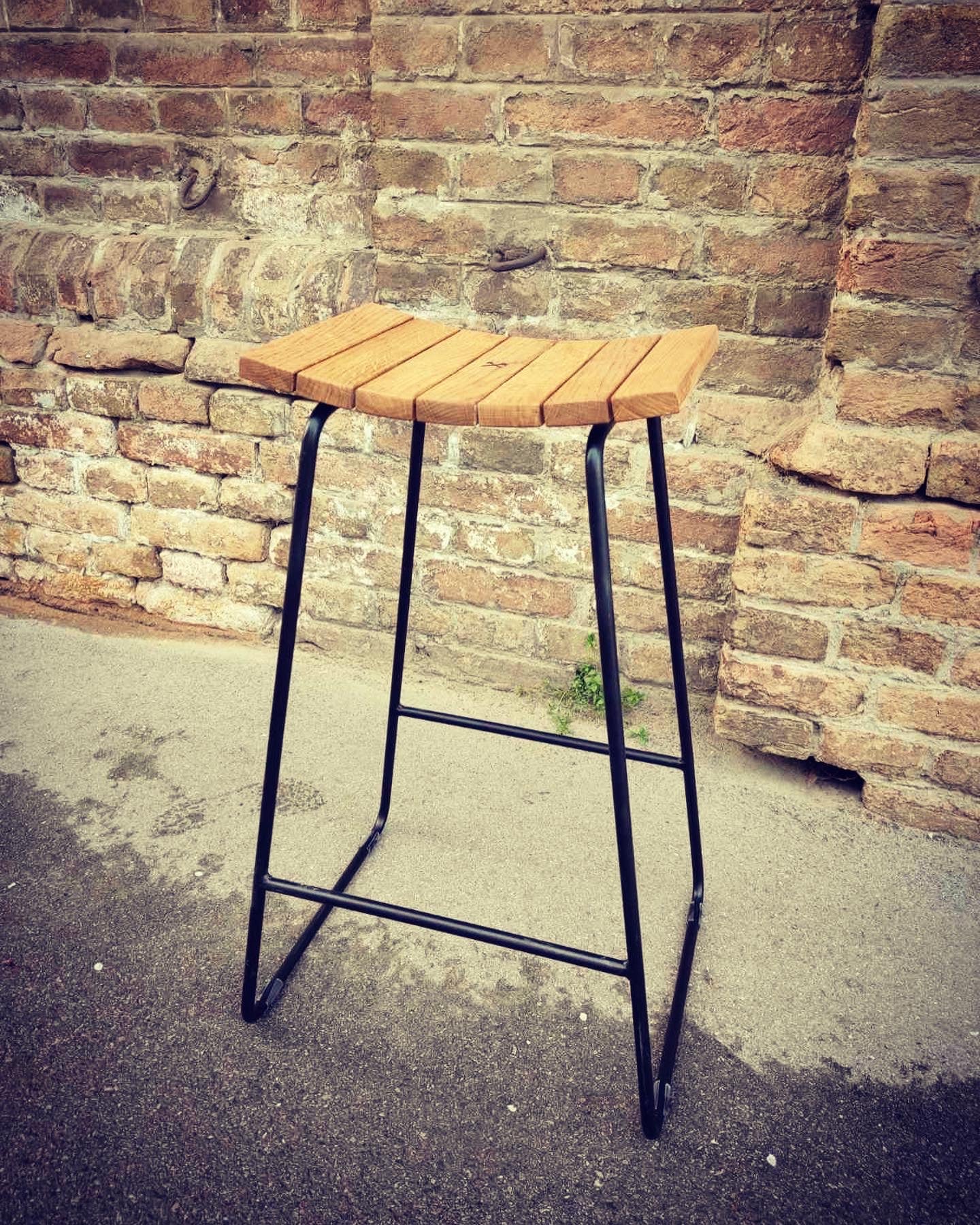 THE PRAIA BARSKI STOL