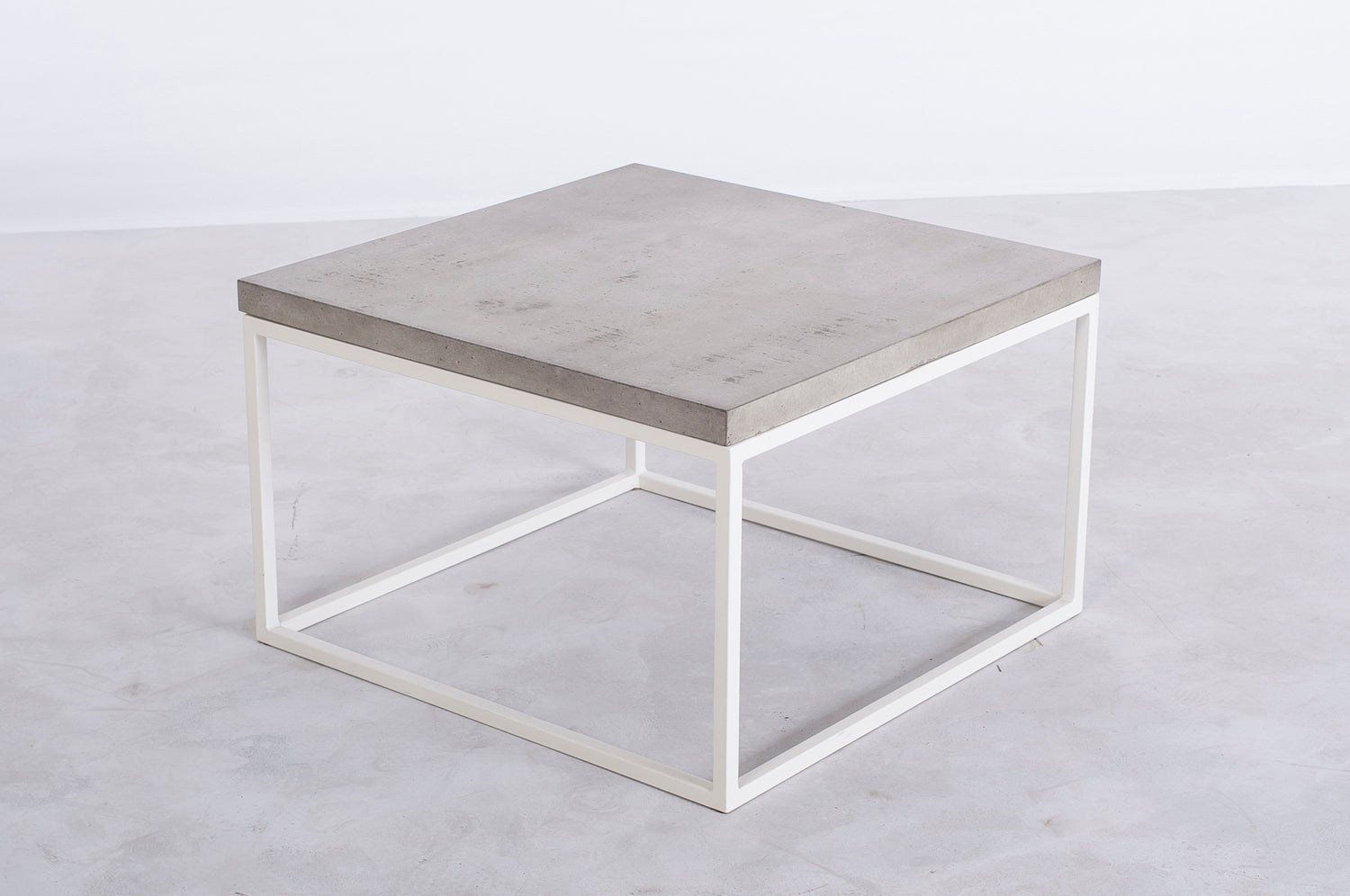 THE QUADRA BETONSKA KLUBSKA MIZICA