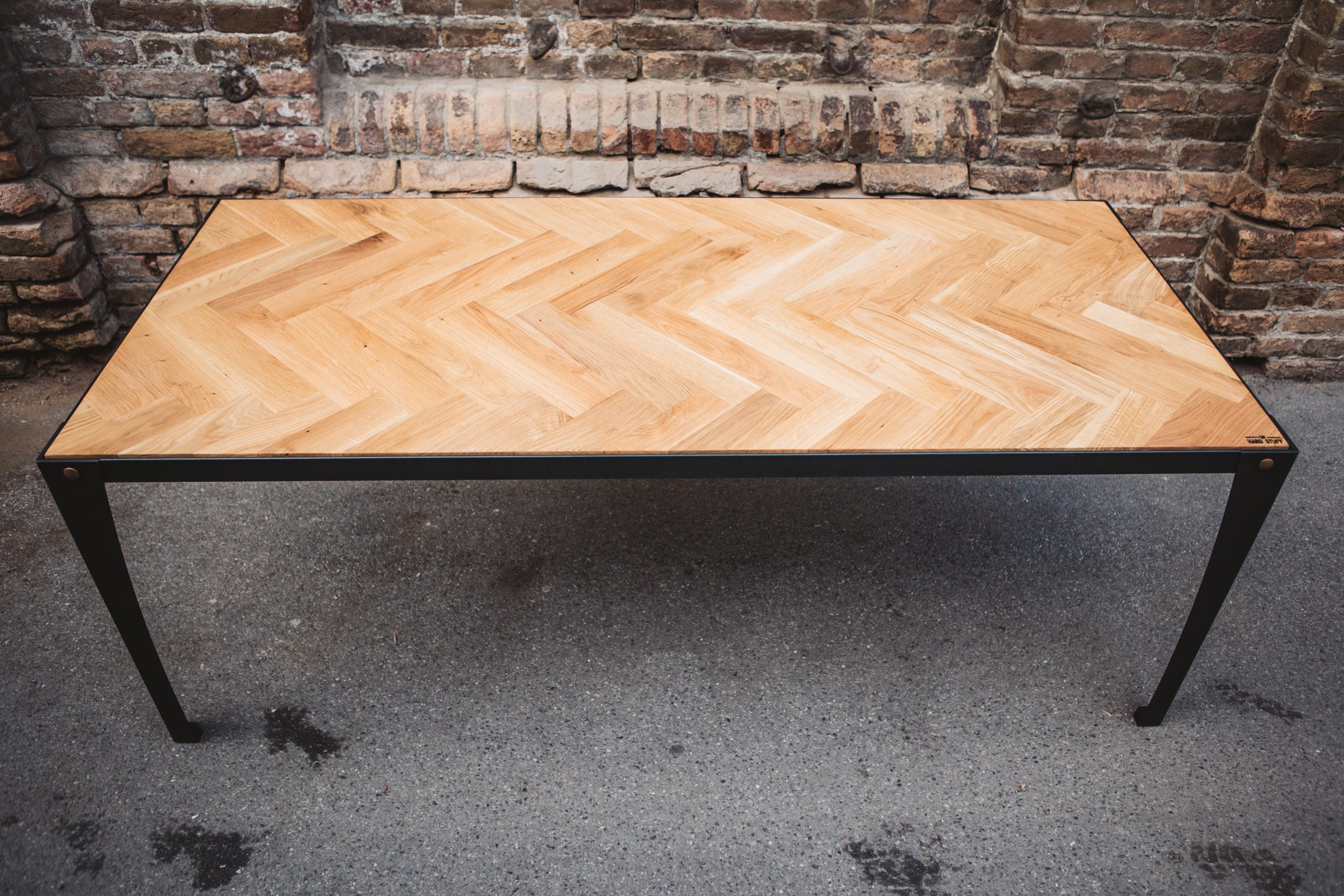 THE THEORY JEDILNA MIZA