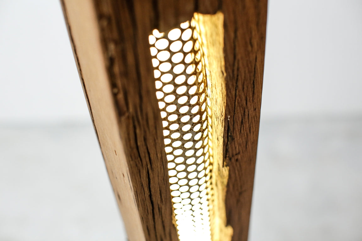 THE BURNING DODTS SVETILKA