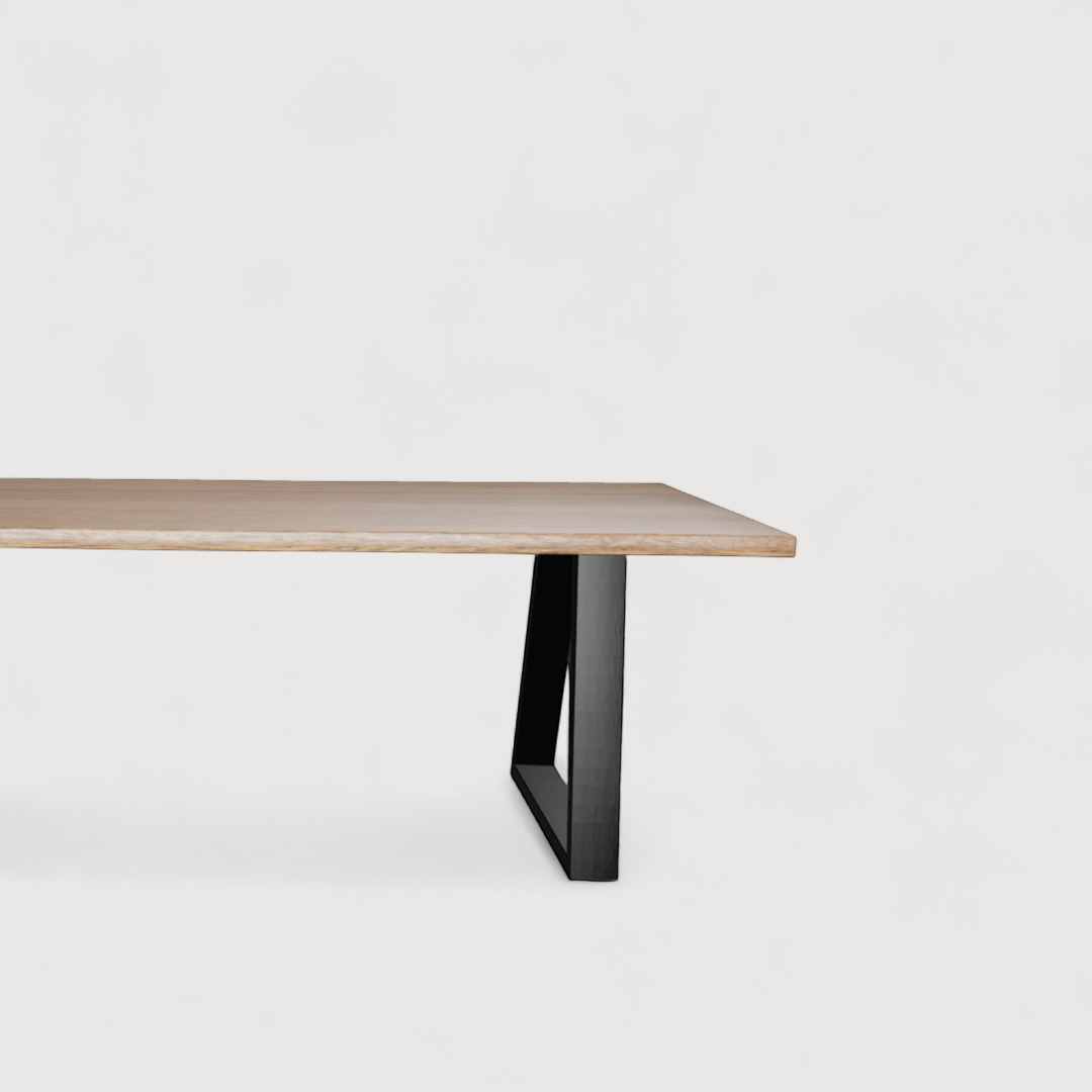 THE RAMBLER JEDILNA MIZA