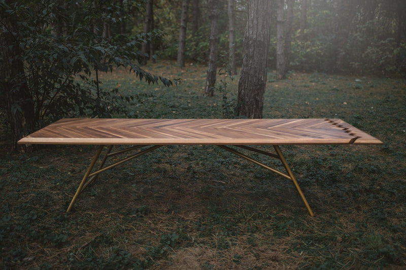 THE GOLD FISH DINING TABLE - Sample