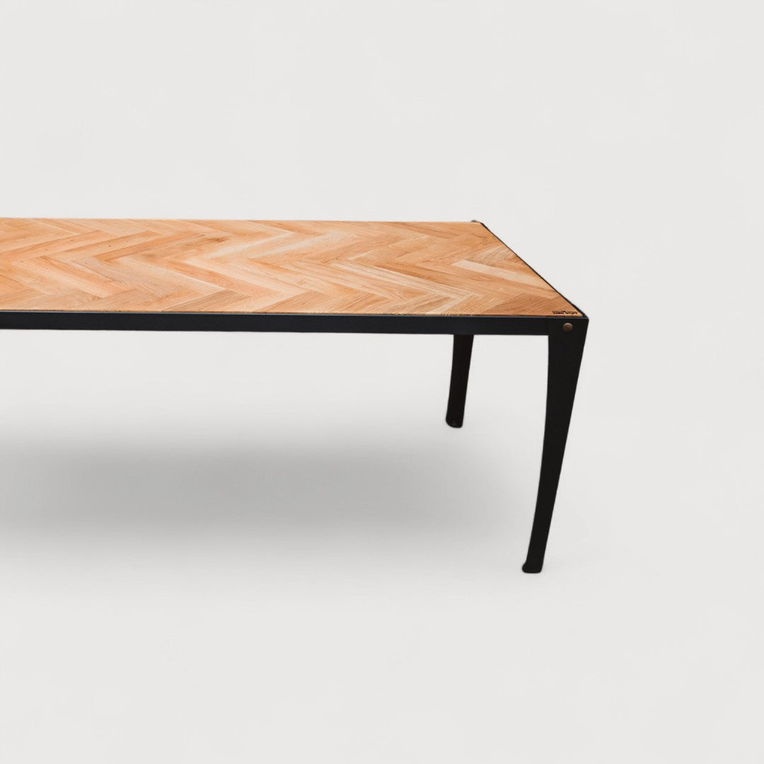 THE THEORY JEDILNA MIZA