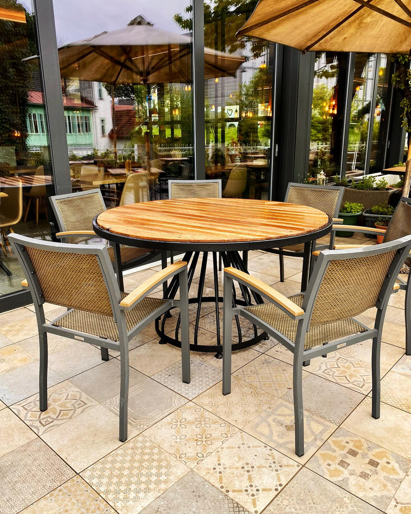 THE CAGE JEDILNA MIZA 