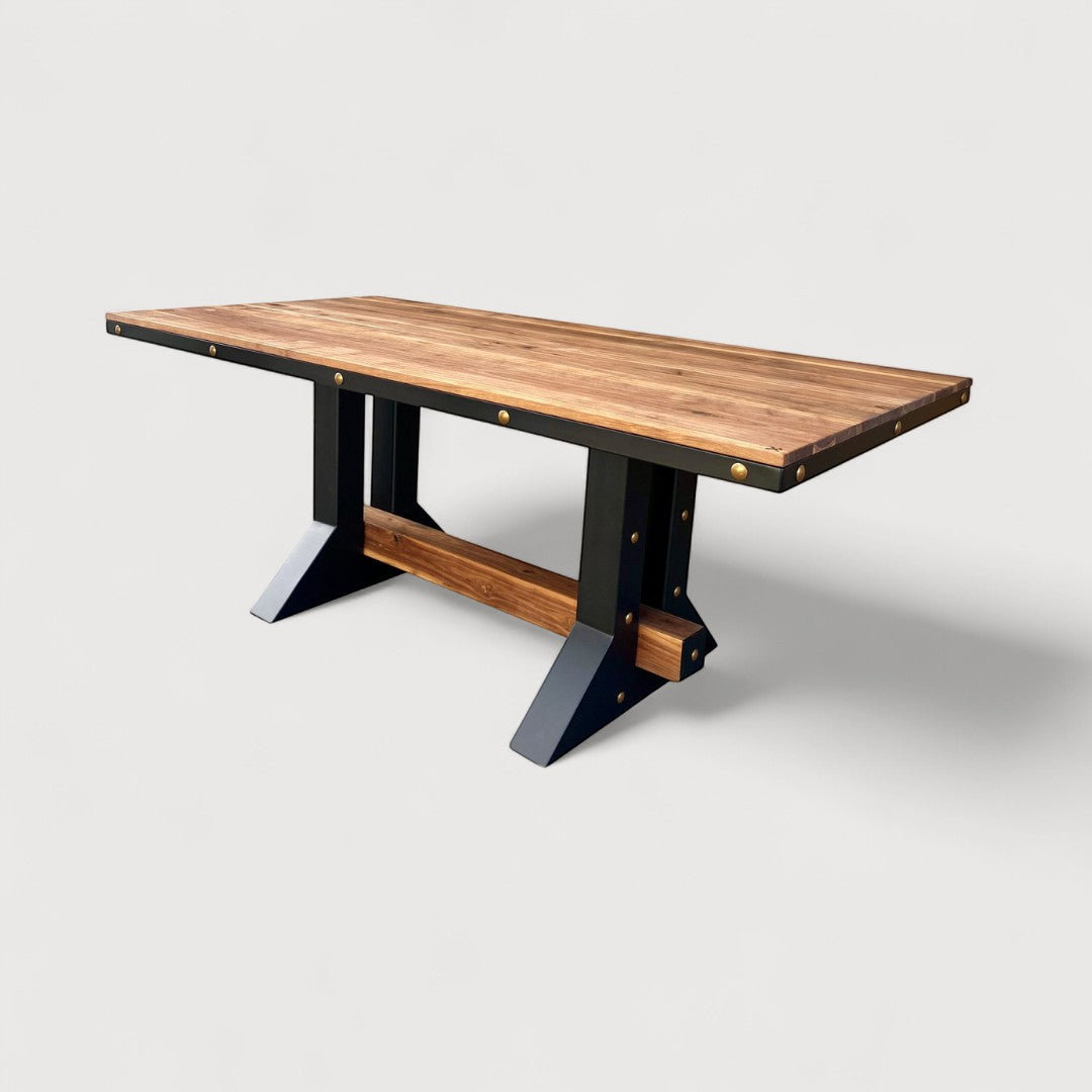 THE TORNBURY JEDILNA MIZA