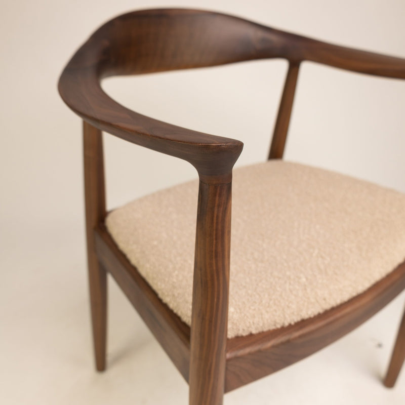 SCANDI CHAIR WALNUT