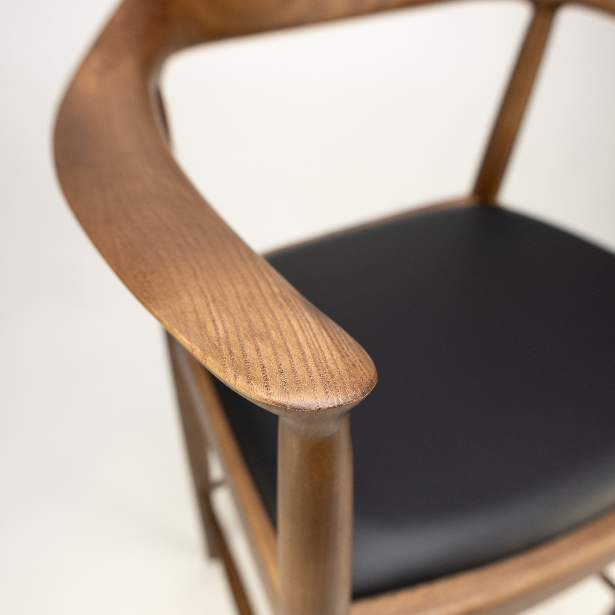 SCANDI BARSTOOL ASHWOOD/LEATHER