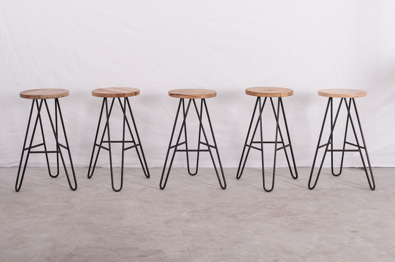 THE UNIVERSITY BARSKI STOL