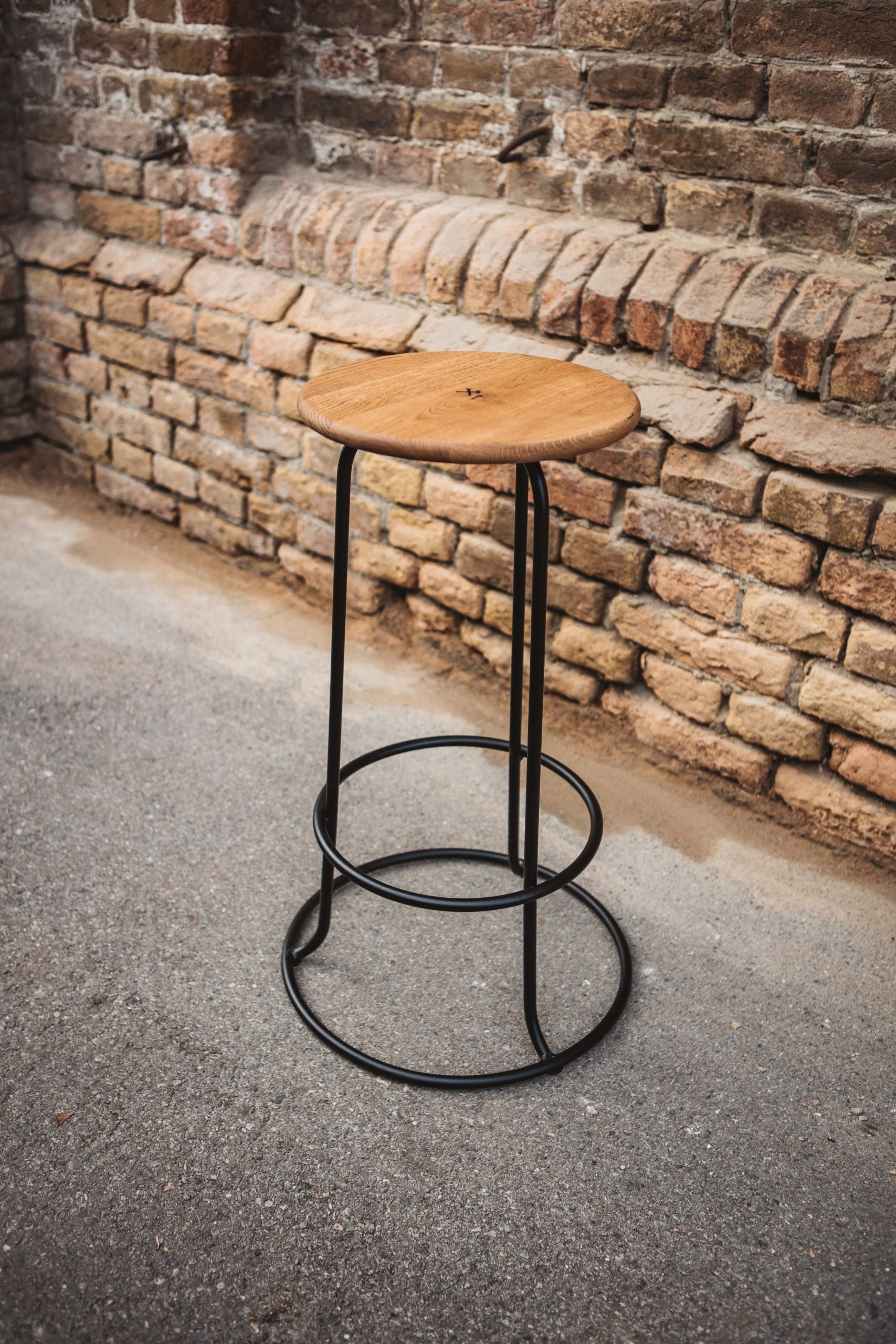 THE CORK  BARSKI STOL