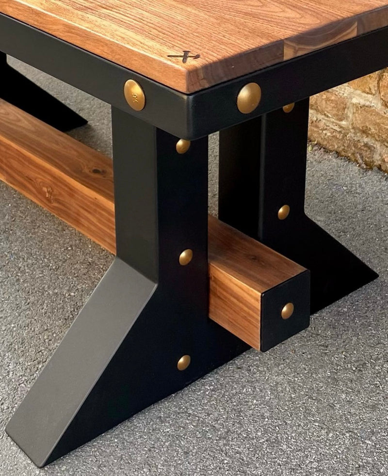 THE TORNBURY JEDILNA MIZA