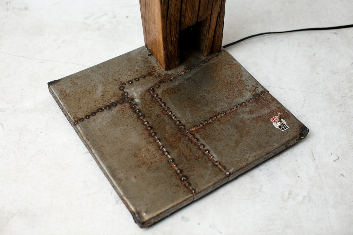 THE BURNING DODTS SVETILKA