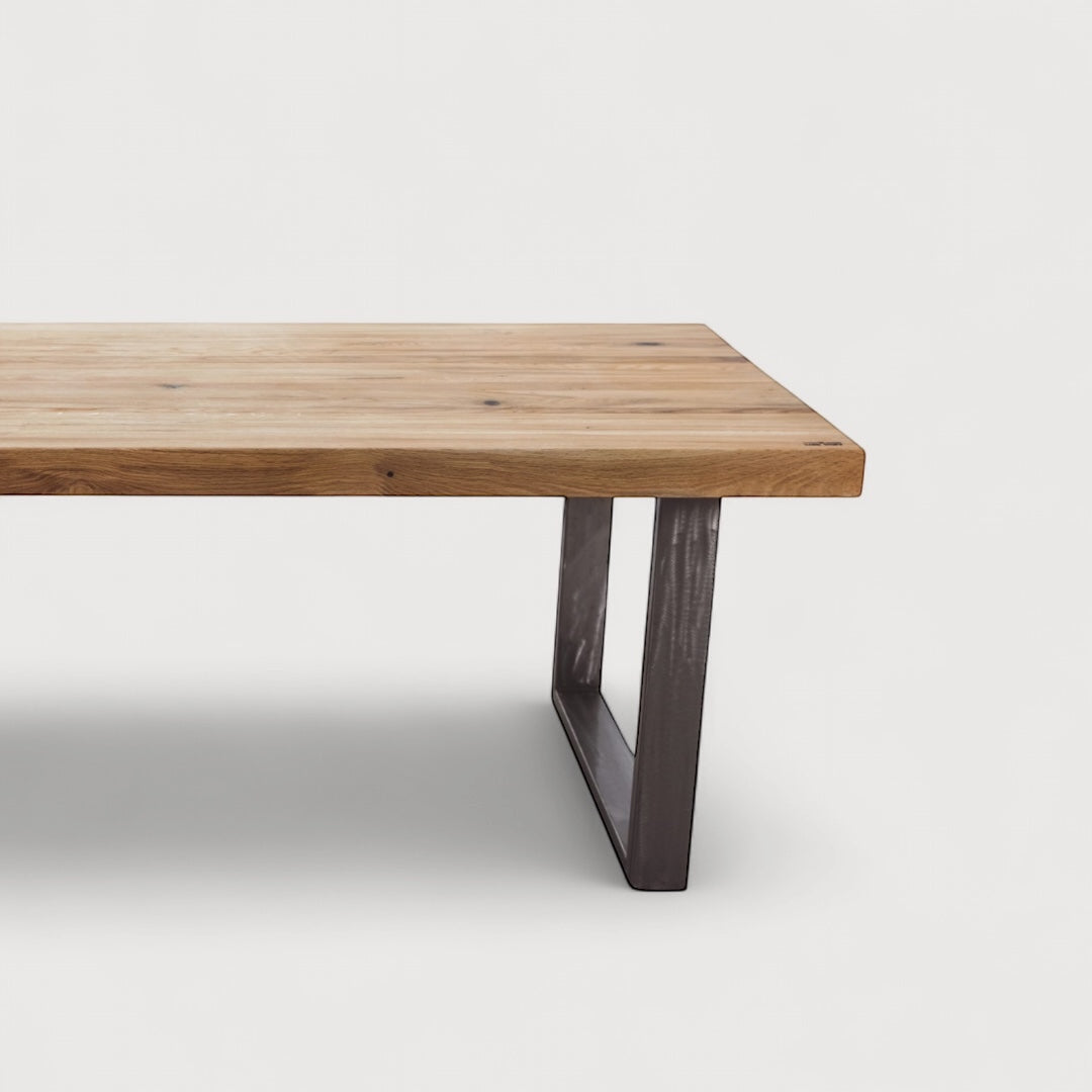 THE BUTCHER JEDILNA MIZA 