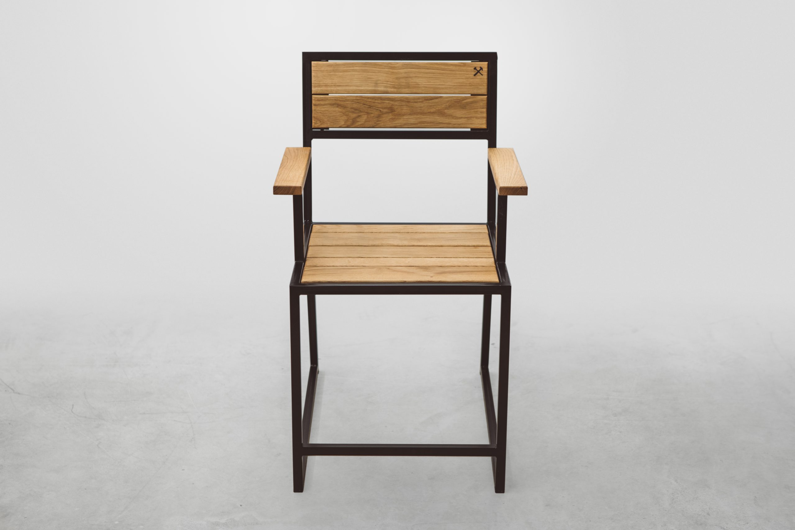 THE SUNSET CHAIR/ARM REST