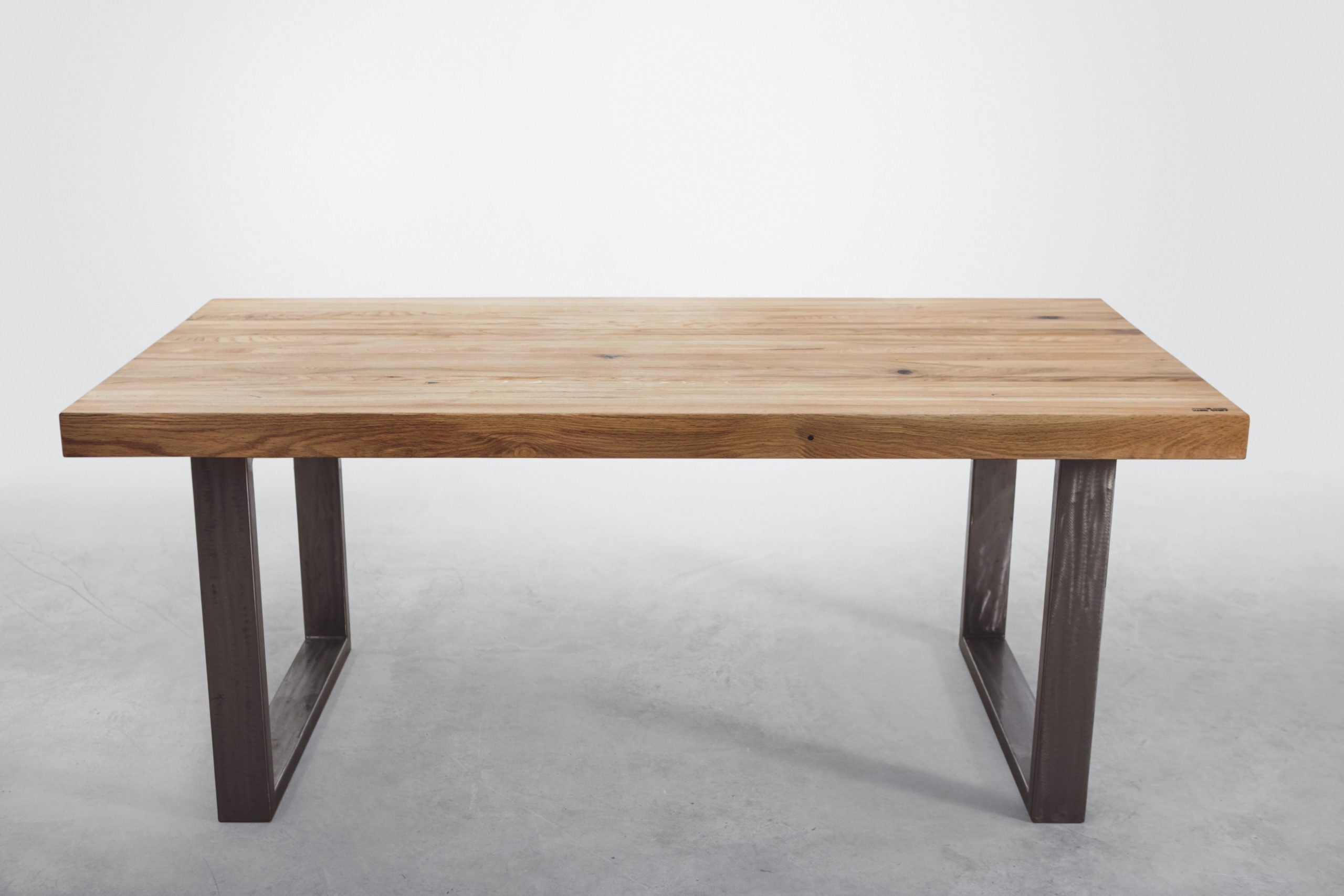 THE BUTCHER JEDILNA MIZA 