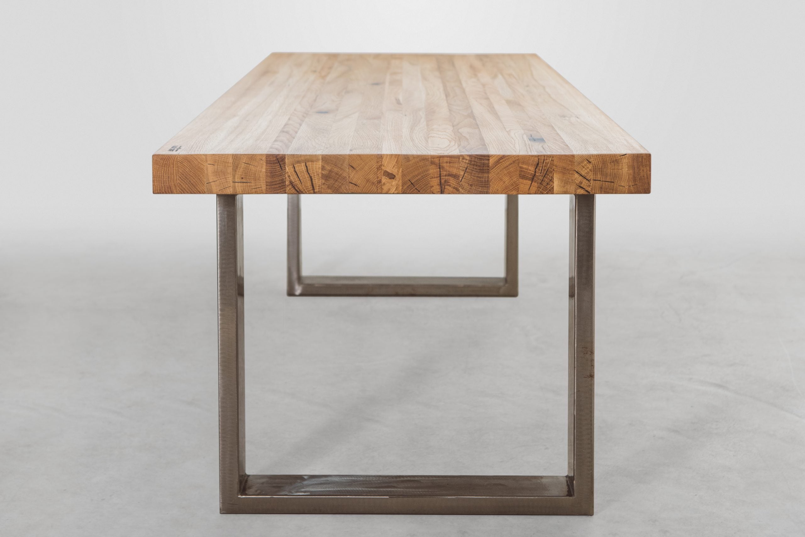 THE BUTCHER JEDILNA MIZA 