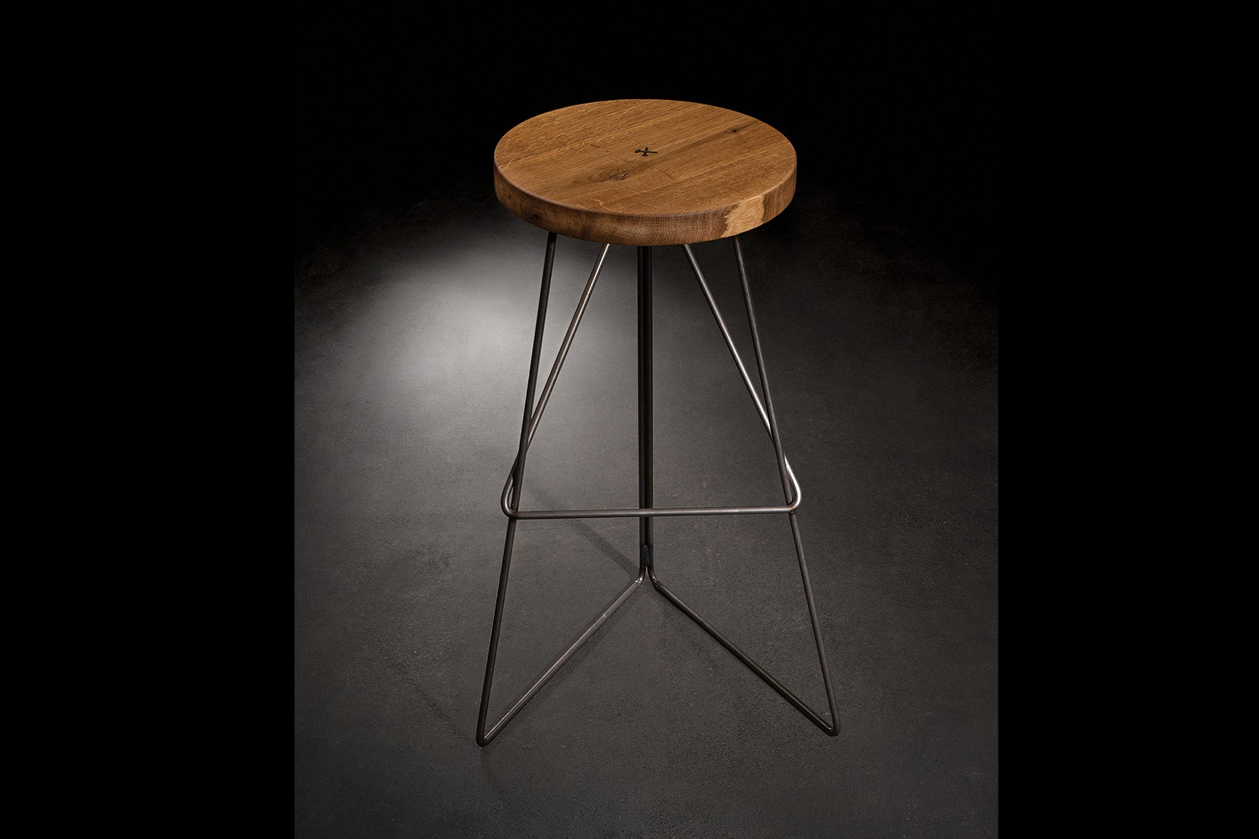 THE TWISTED BARSKI STOL