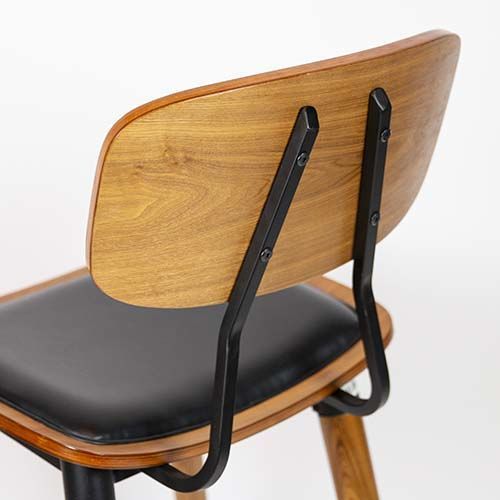 STUDOS BARSTOOL BLACK
