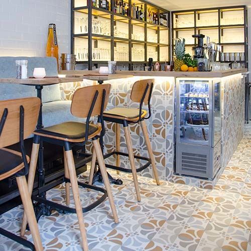 STUDOS BARSTOOL BORDEAUX